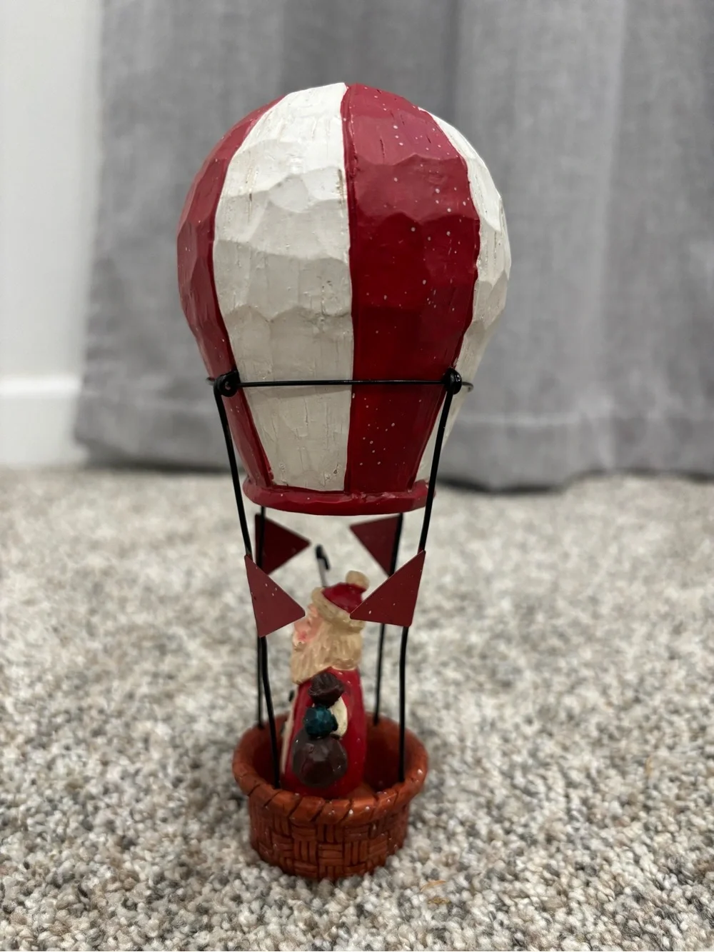 Vintage Red and White Floating Hot Air Balloon Santa Clause Christmas Decor